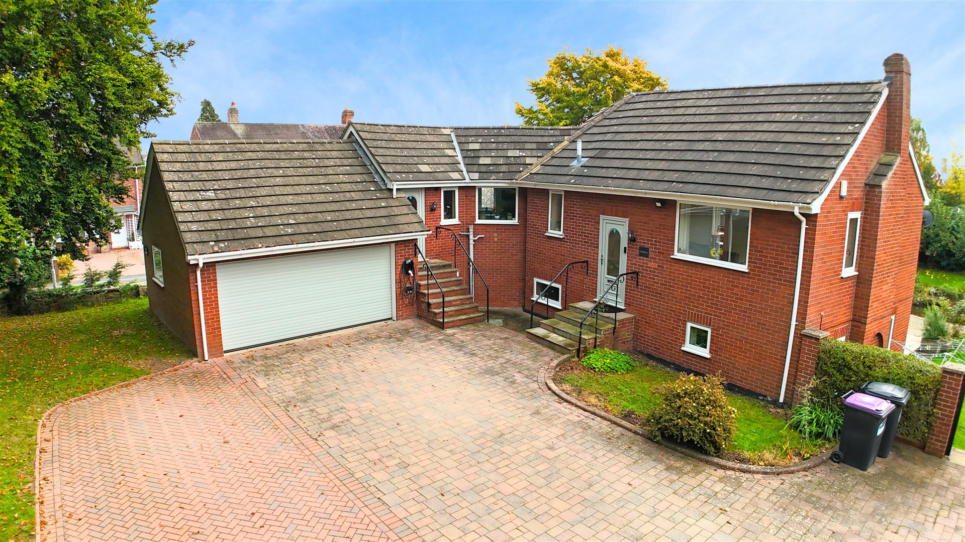 Oakdene Lowe Hill Road, Wem, SY4 5UA For Sale